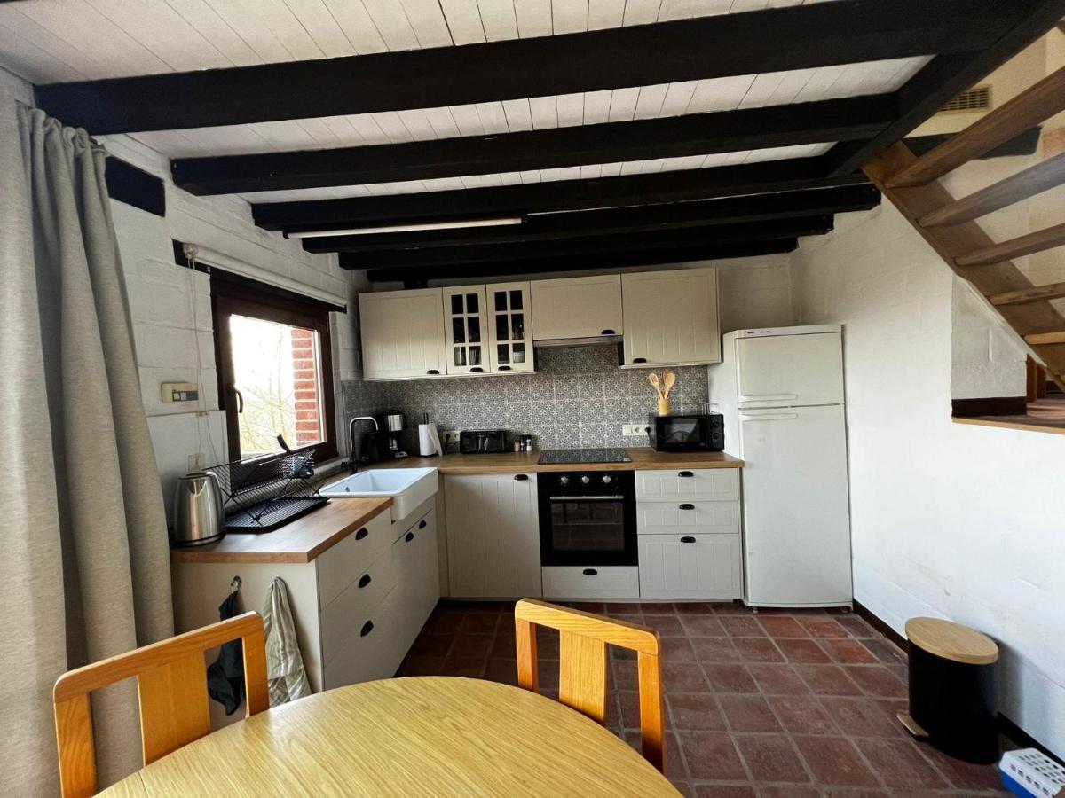 La Cabane D'Helie - Cottage En Pleine Foret - Domaine Du Bonsoy Hastiere-par-dela エクステリア 写真